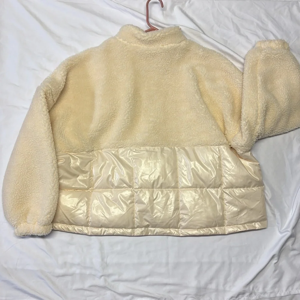 Fabletics Cream Puffer Jacket - Picture 4 of 5